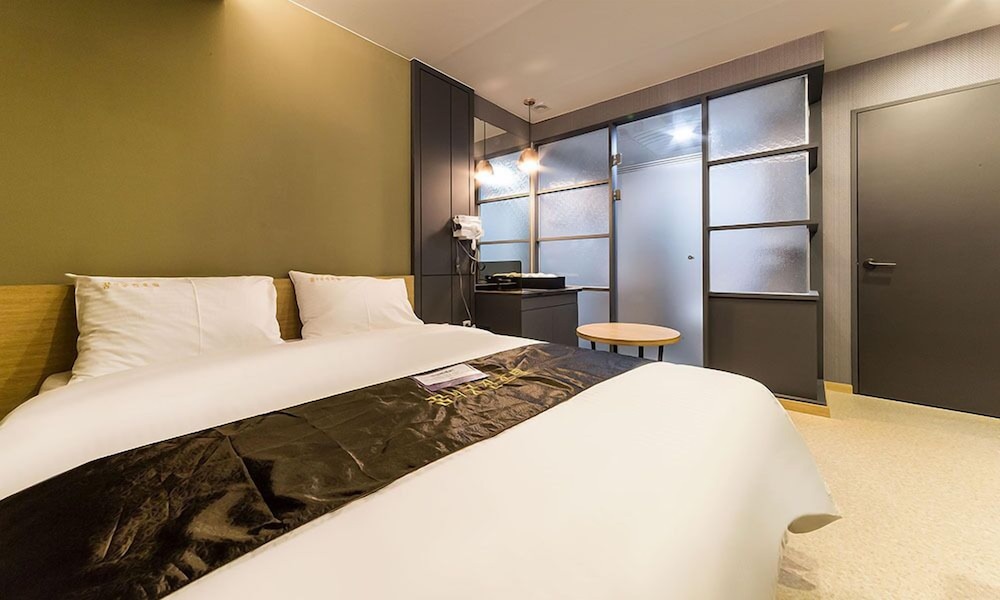 Standard Double Room - Photo 1
