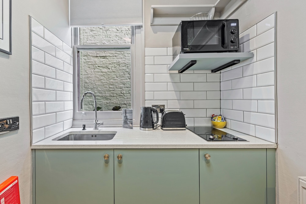Standard Single Room, Private Bathroom, City View photo 3