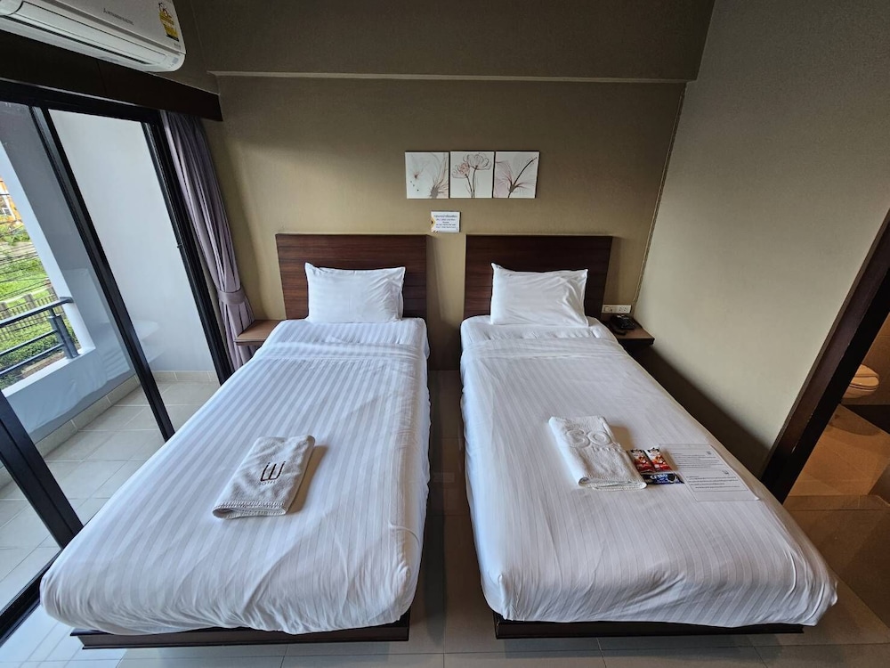 Superior Twin Bed photo 2