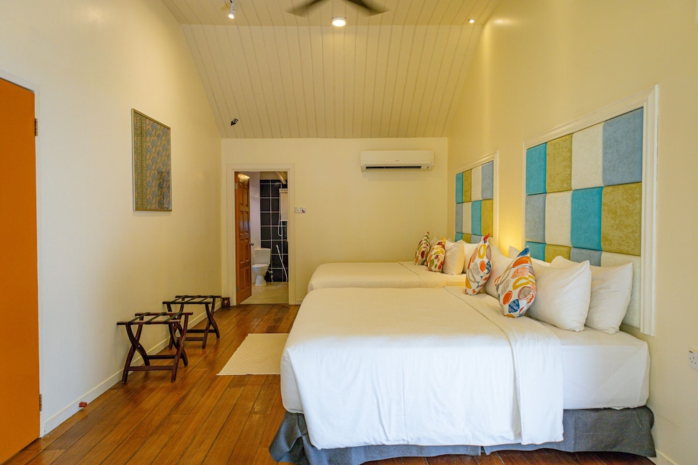 Manukan Villa 2 + Return Boat Transfer photo 3