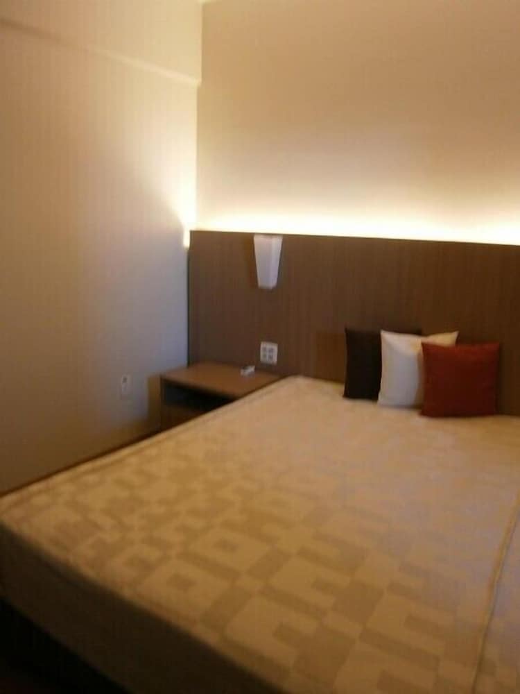 Standard Twin Room photo 3