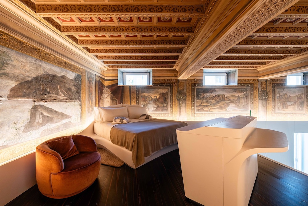 Gallery Suite