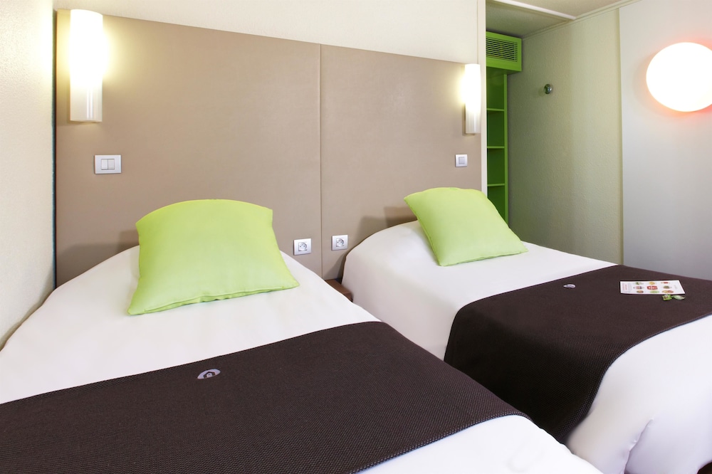 Next Generation, Room, 2 Twin Beds photo 2