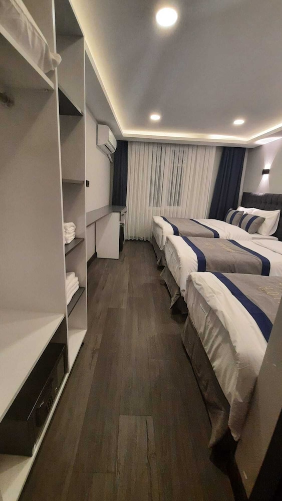 Comfort Quadruple Room photo 3