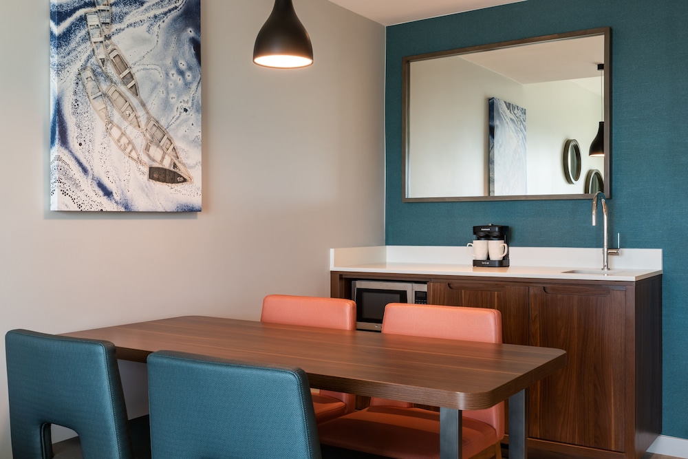 Suite, 1 Bedroom (sunrise View)