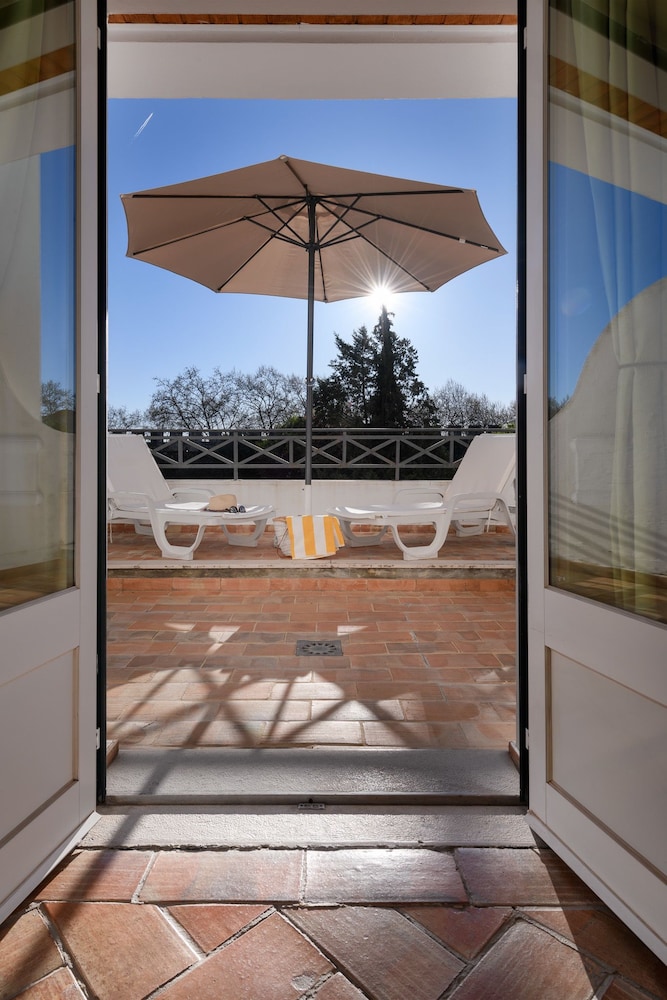 Classic Room, Balcony, Garden View - Photo 4