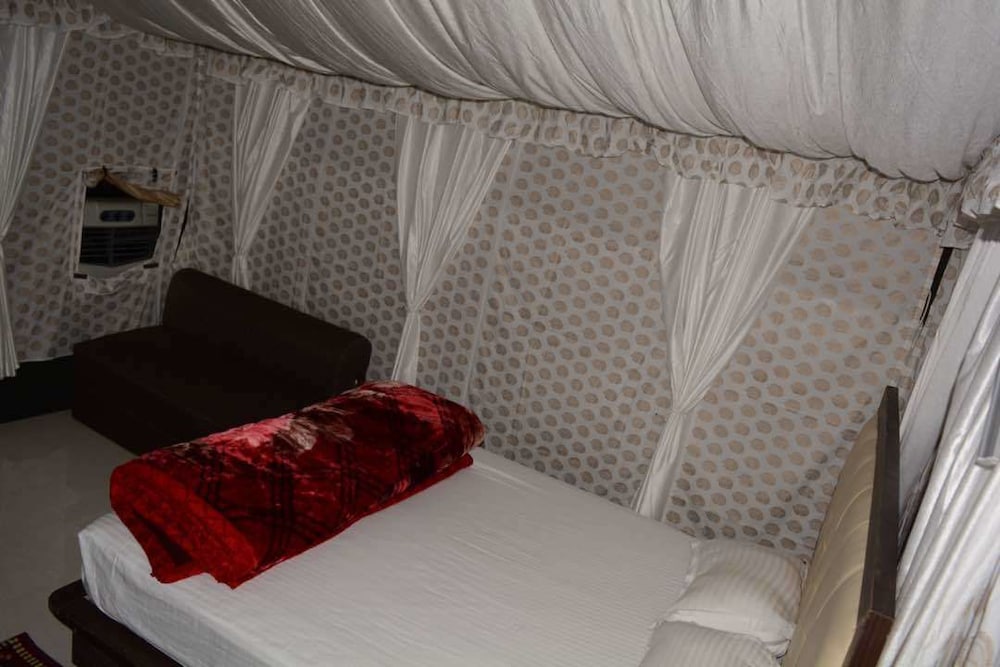 Luxury Tent photo 1