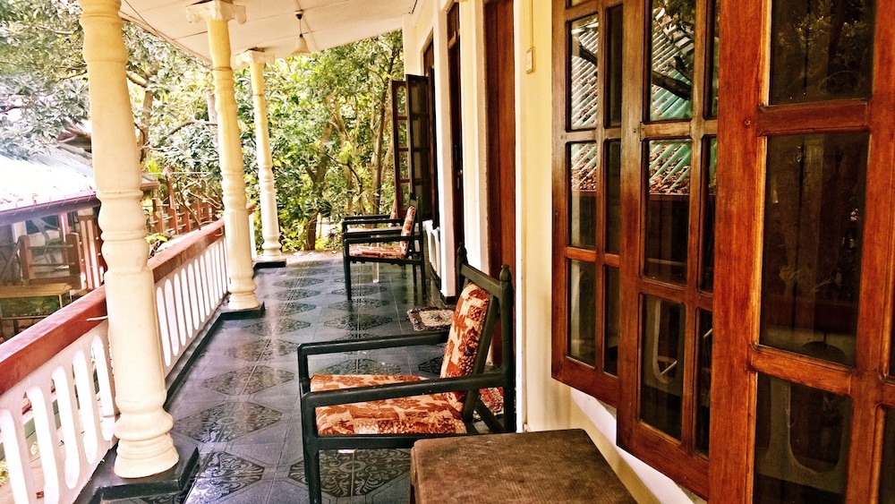 Standard Quadruple Room, 1 Bedroom, Non Smoking, Garden View photo 2