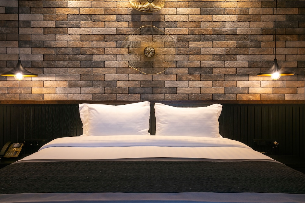 Standard Double Room - Photo 3