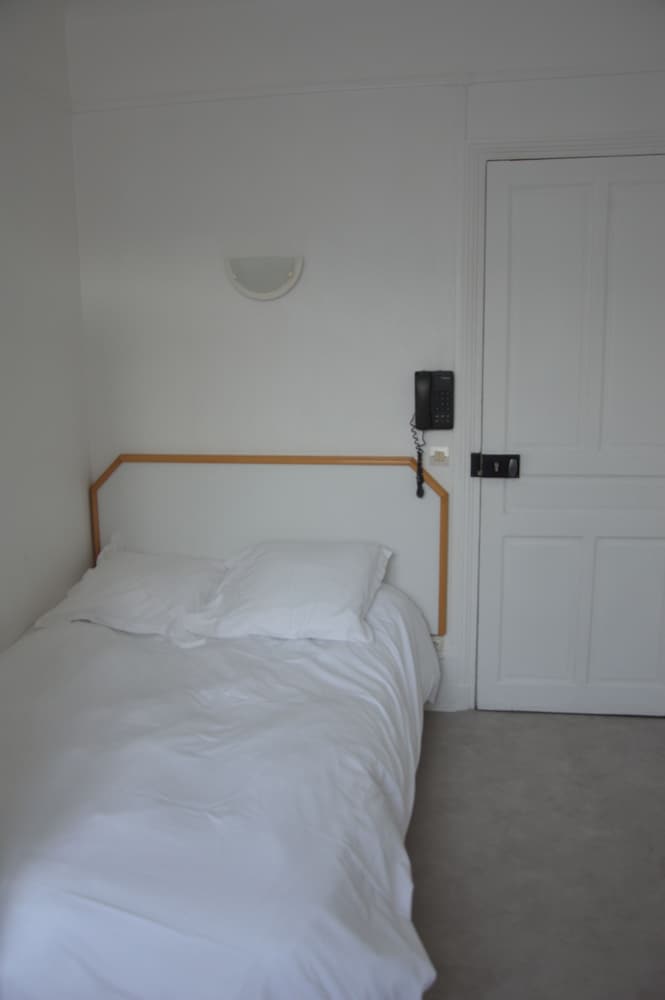 Economy Double Room, Shared Toilet