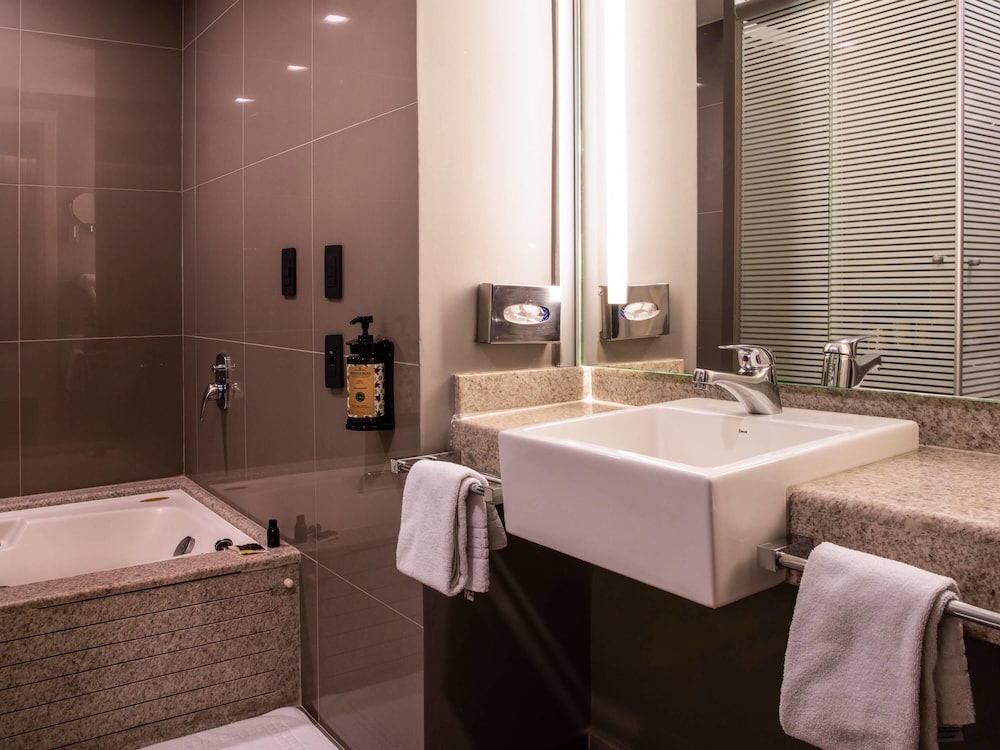 Suite, 1 King Bed