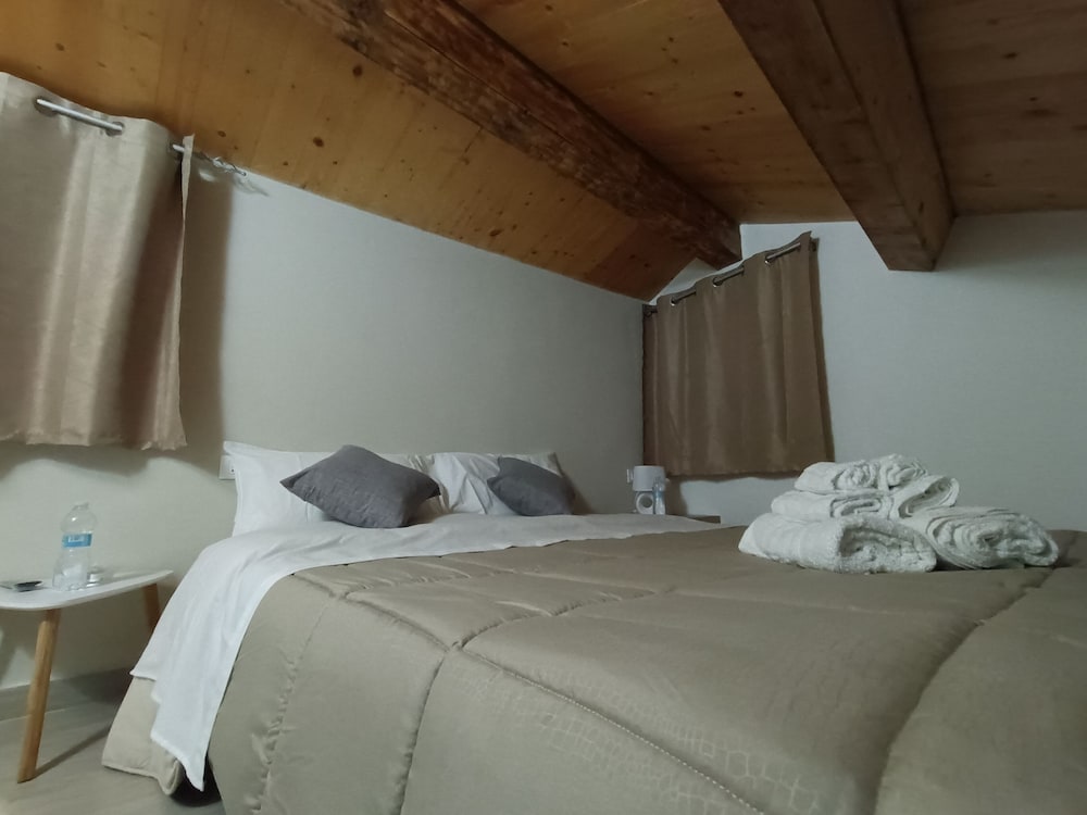 Deluxe Suite photo 1