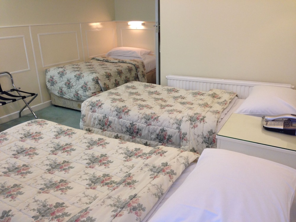 Triple Room, 3 Twin Beds photo 2