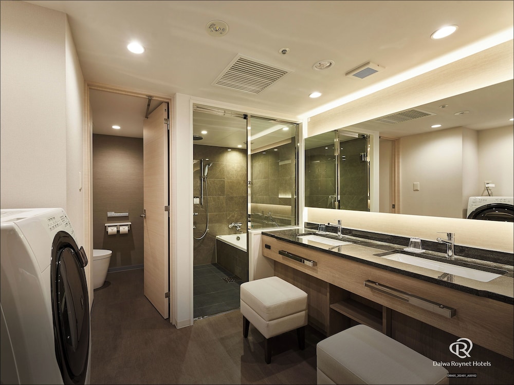 Junior Suite, 4 people, Non Smoking photo 2