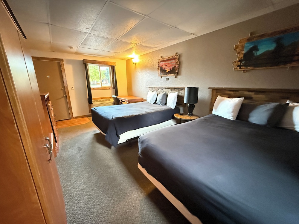 Room (2 Queen Beds with Sofa Bed)