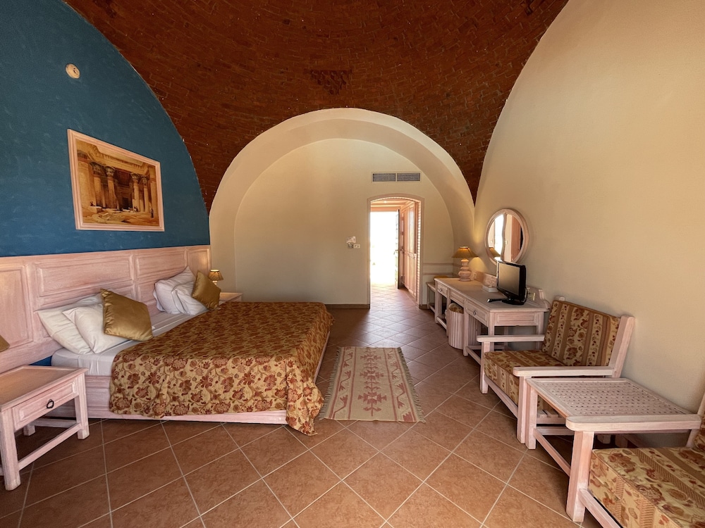 Standard Double or Twin Room, Garden View - Photo 14