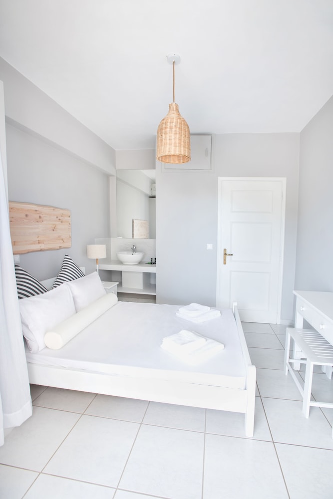 Exclusive Deal Double Room photo 3