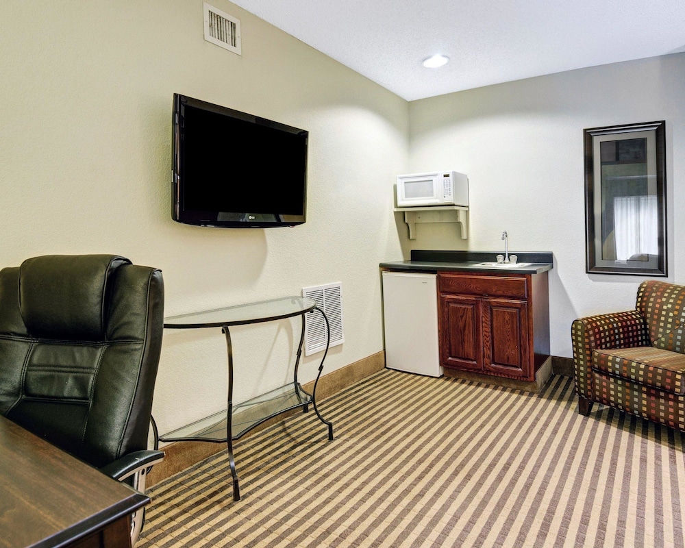 Suite, Non Smoking - Photo 2