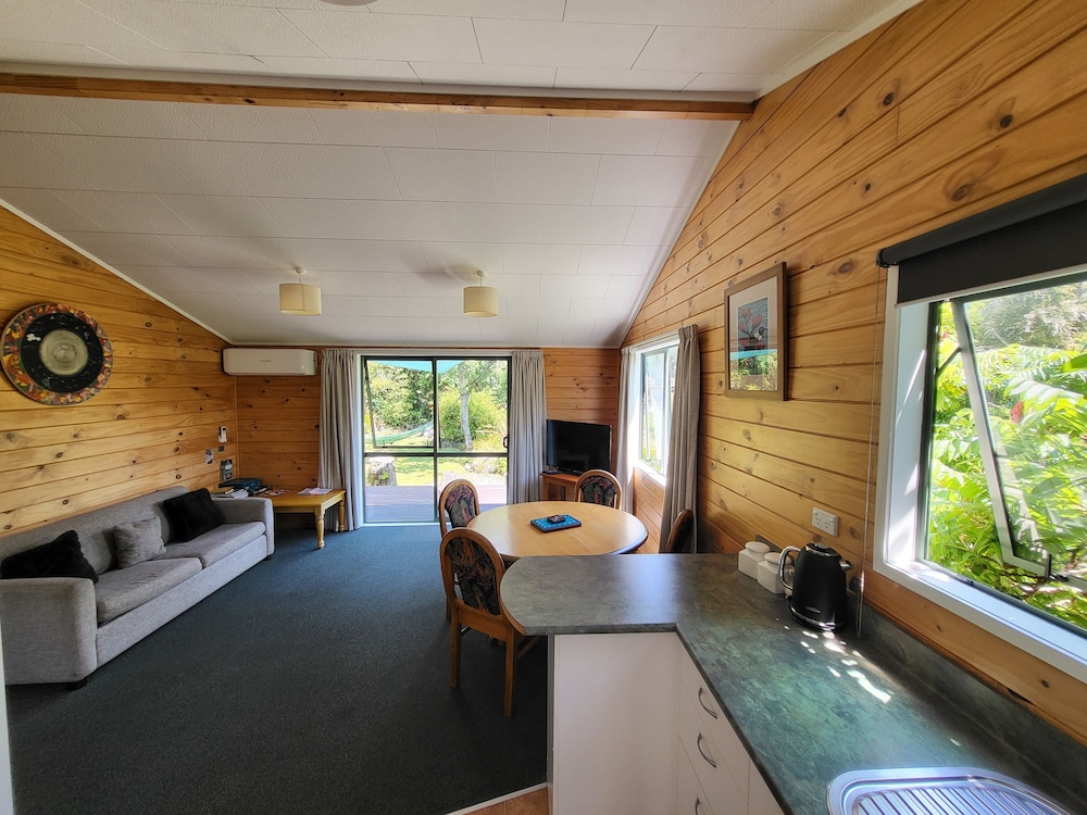 Tui Cabin photo 3