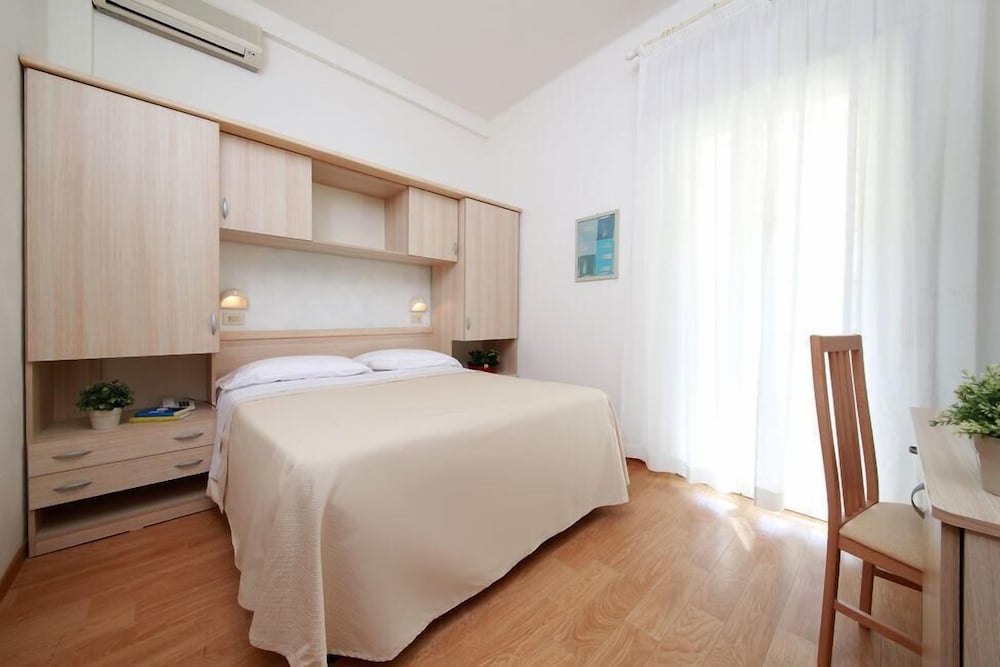 Double or Twin Room, Garden View photo 2