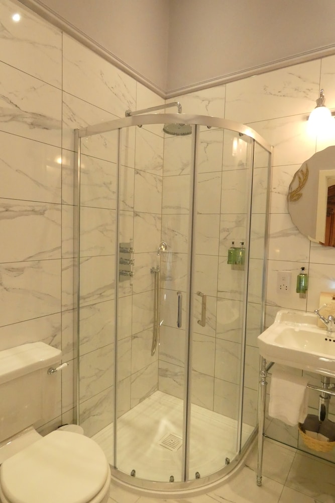 Deluxe Double Room, Partial Sea View photo 2