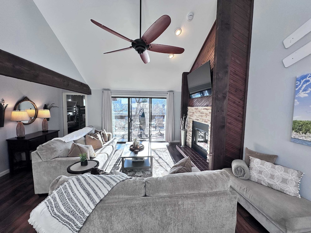 Condo, Multiple Beds, Patio (Ozark Escape)