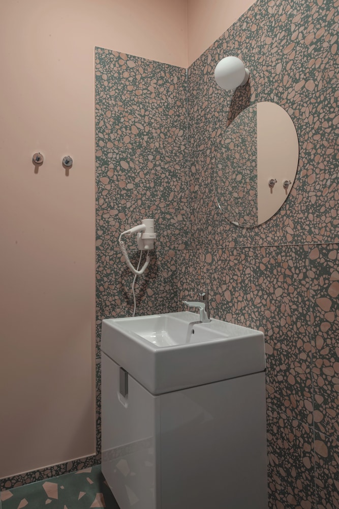 Design Room - Photo 4