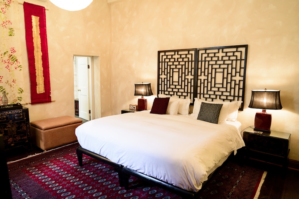 Luxury Room - Photo 25