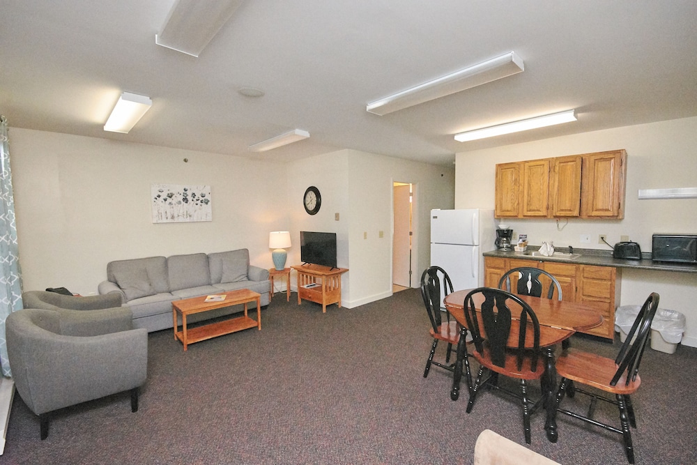 Standard Apartment, Ensuite (2 Bedroom Efficiency)