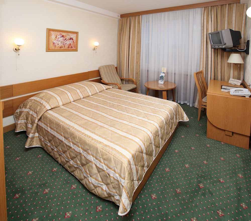 Standard Room photo 2