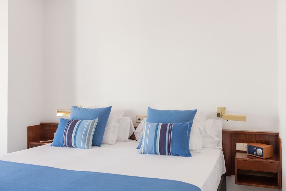 Classic Double Room - Photo 10