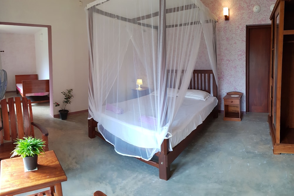 Standard Double Room, Non Smoking, Garden View photo 2