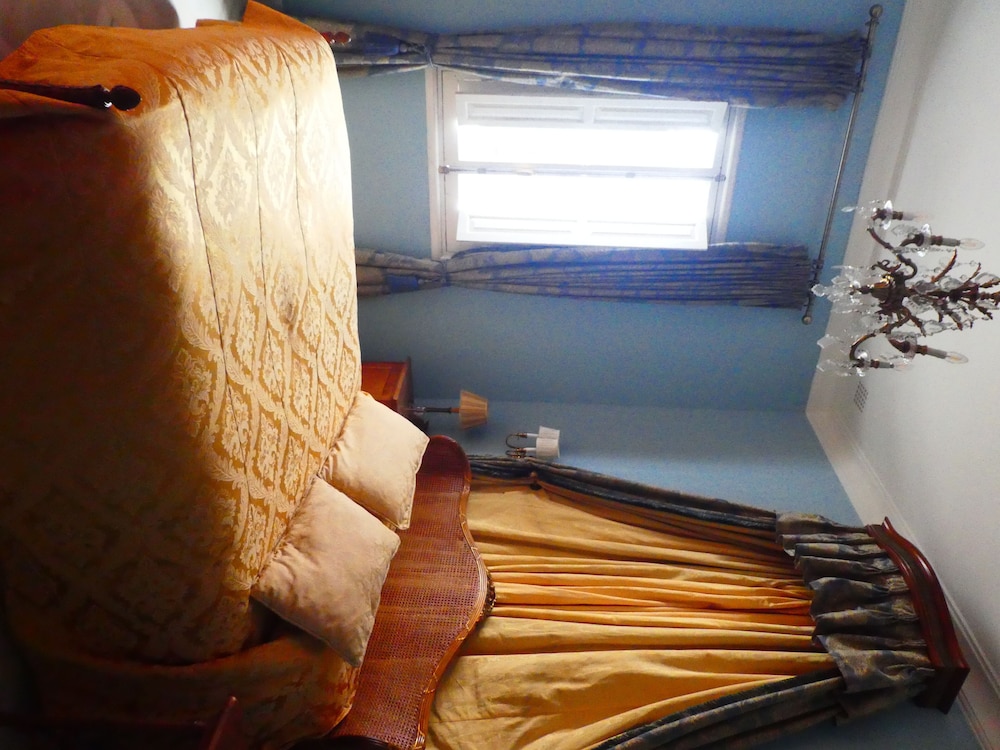 Double Room, 1 King Bed photo 2