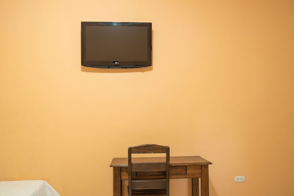 Basic Triple Room photo 2