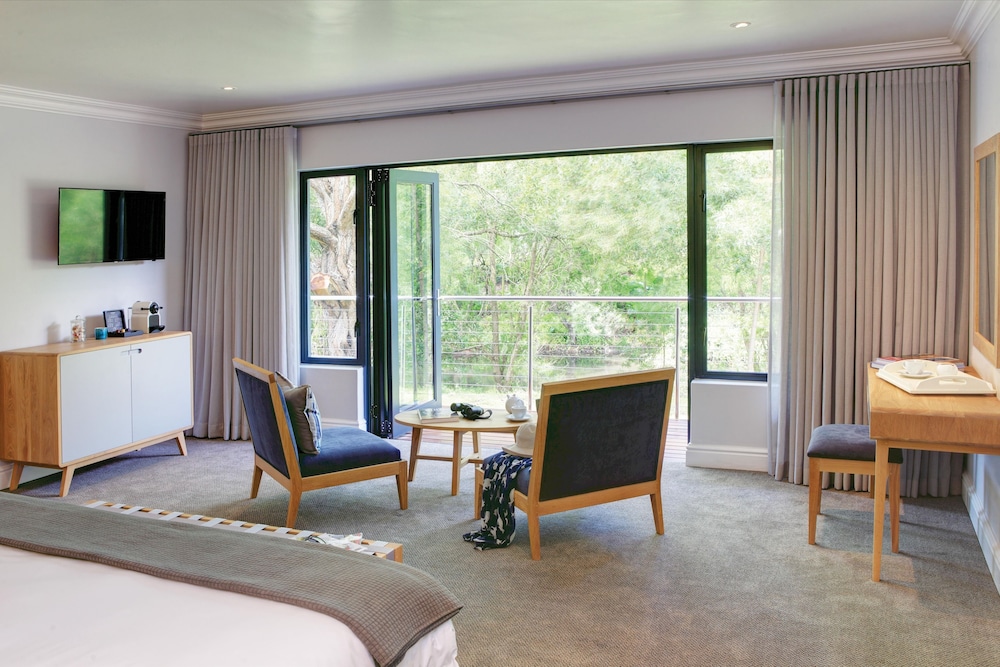 Superior Garden Family Suite - Photo 6