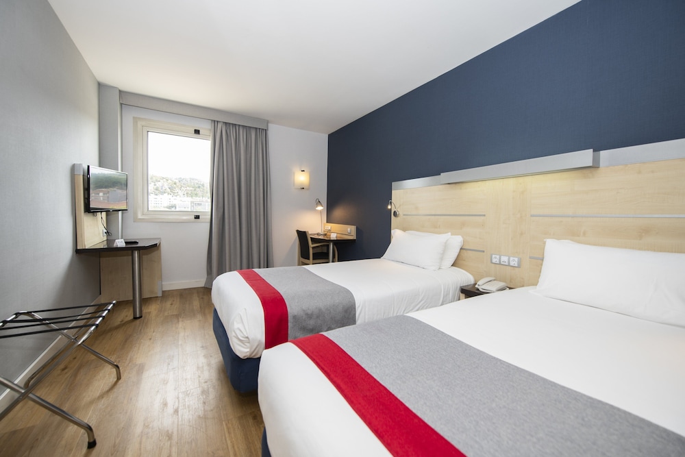 Standard Room (Free Breakfast) - Photo 3