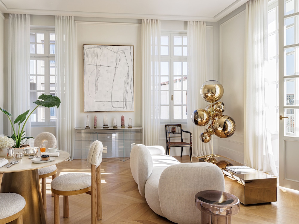 Acropolis Pied-a-Terre