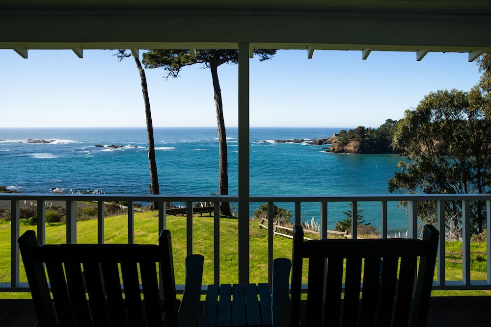 Traditional Room, 2 Queen Beds, Ocean View (Non-pet friendly) photo 3