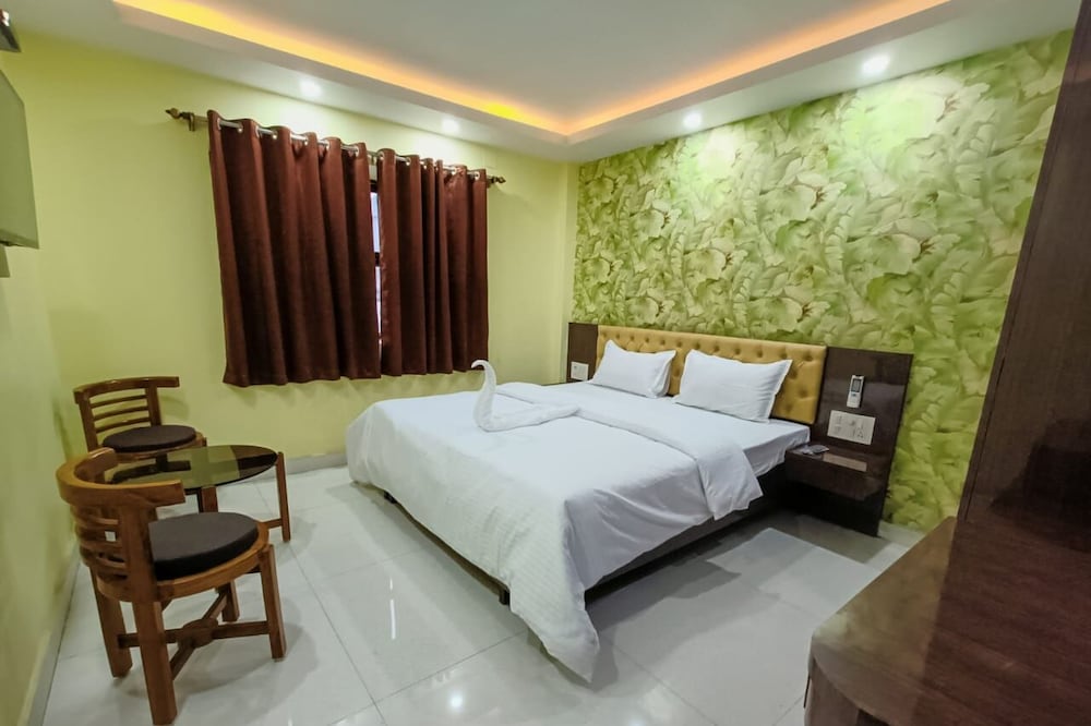 Deluxe Room - Photo 1