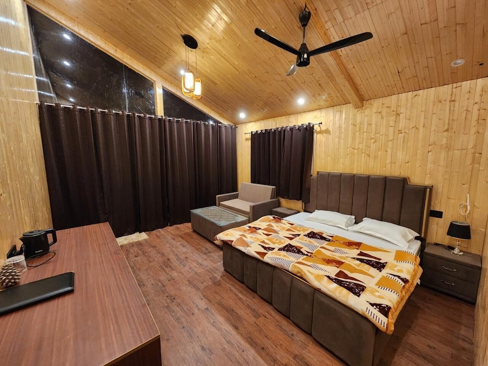 Executive Room photo 2