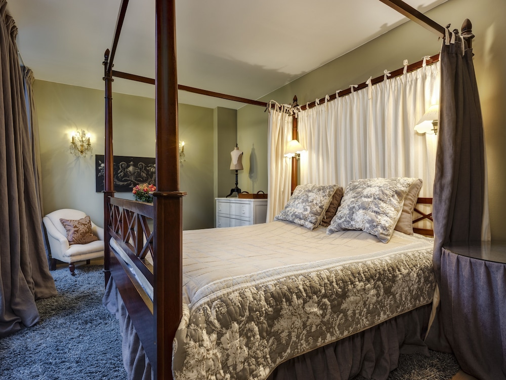 Superior Suite photo 1