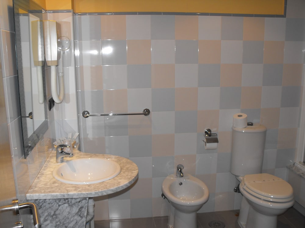 Standard Single Room photo 2