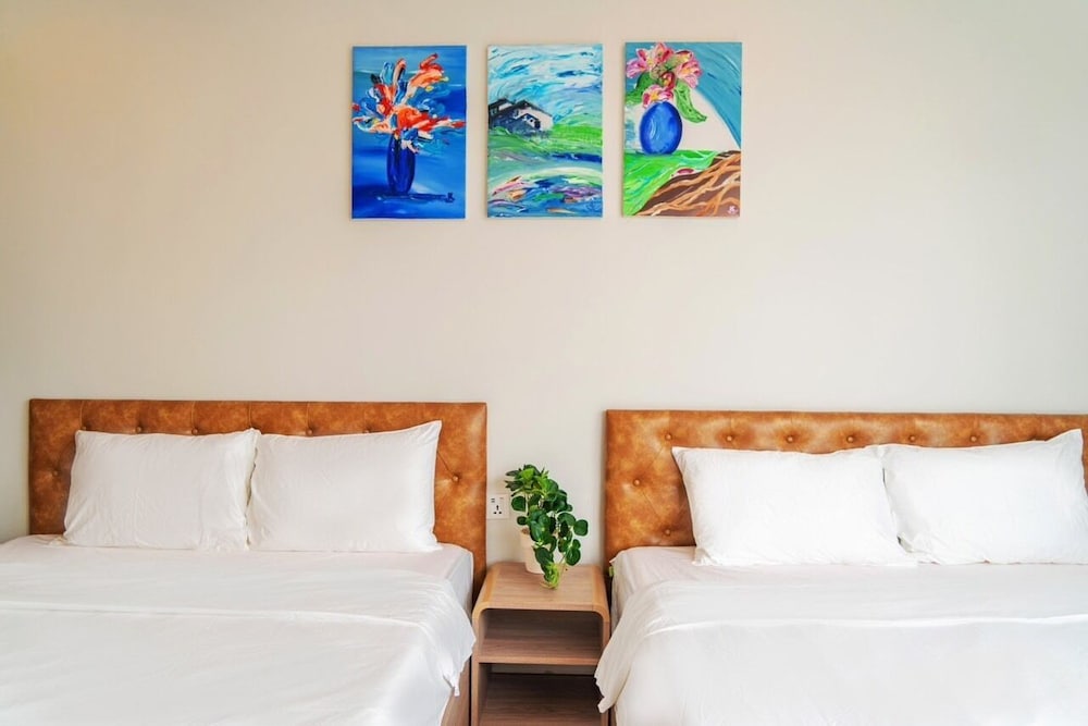 Premium Apartment, 3 Bedrooms, Ocean View - Photo 2