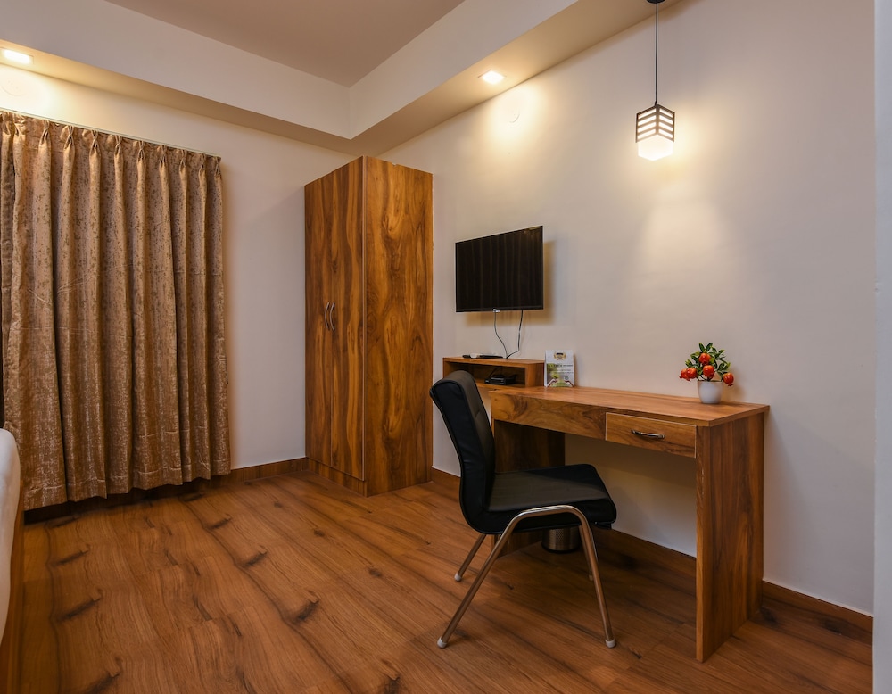 Premium Double Room, 1 Double Bed, Non Smoking, City View, photo 6