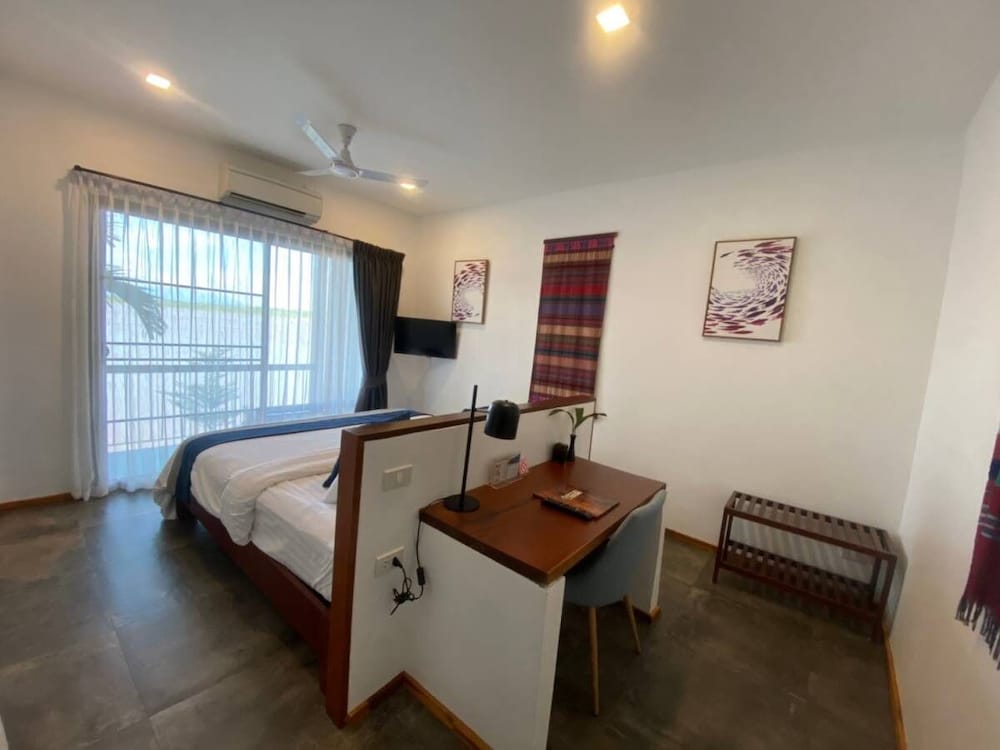 Double or Twin Room, River View (Upper Floor) - Photo 12