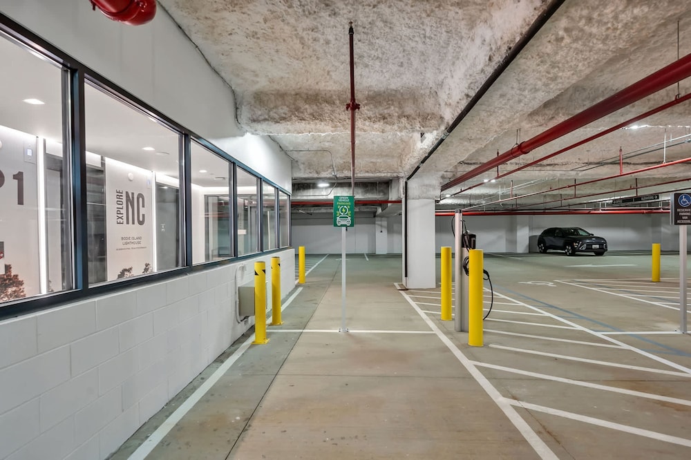 High-Rise Apt Raleigh Free Parking & Sunset View 2, Bilde 62