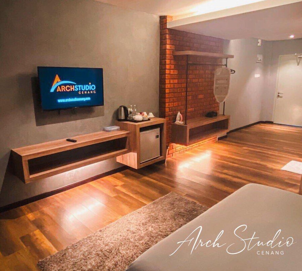 Family Room - Photo 4