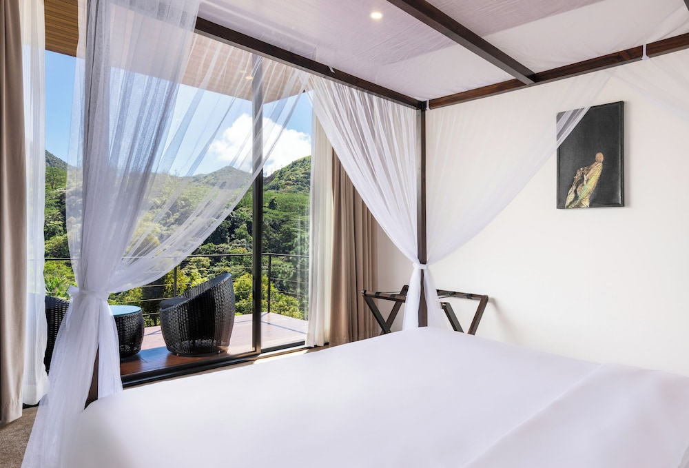 Double Room, Balcony, Mountain View