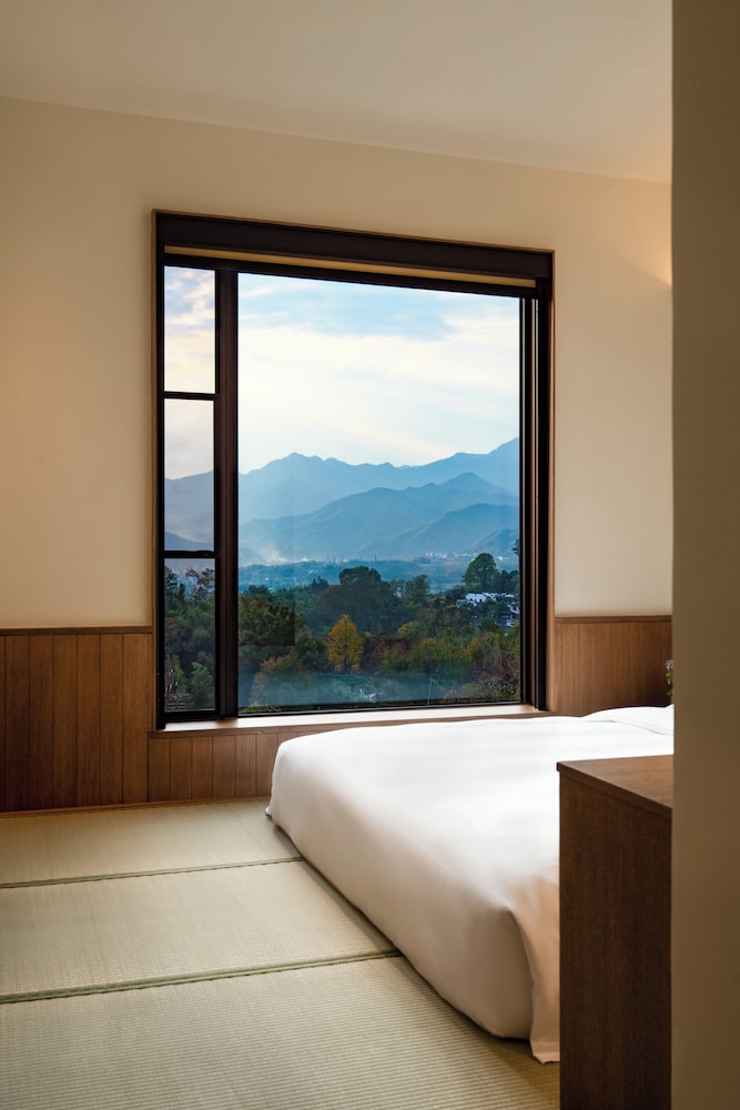 Classic Double Room, Hill View photo 3
