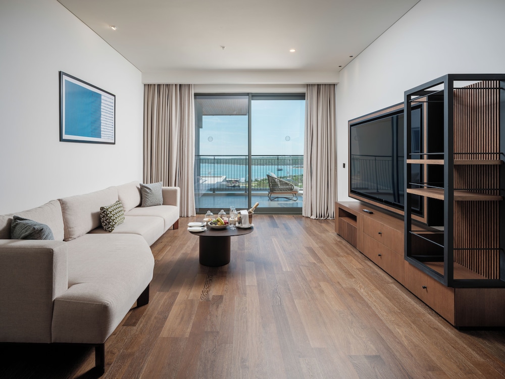 Penthouse Suite with Private Pool Sea View 1+1 Room (Community Zone) photo 3